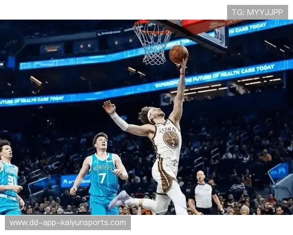 勇士外线火力全开，三分雨落下